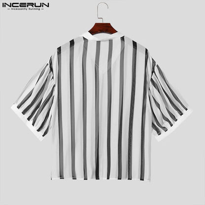 INCERUN Tops 2024 Style coréen Hommes Noir et Blanc Mousseline de Soie Rayé Chemises Décontracté Rue Simple Col en V Manches Moyennes Chemisier S-5XL