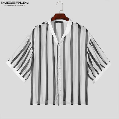 INCERUN Tops 2024 Koreanischer Stil Herren Schwarz-Weiß Chiffon Gestreifte Hemden Casual Street Einfache V-Ausschnitt Mittelärmelige Bluse S-5XL