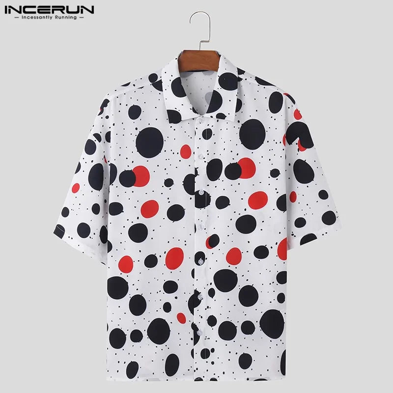 INCERUN Tops 2024 Amerikanischer Stil, Mode, Männer, lose, unregelmäßige Polka Dot-bedruckte Hemden, männliche Persönlichkeit, halbärmelige Bluse, S-5XL