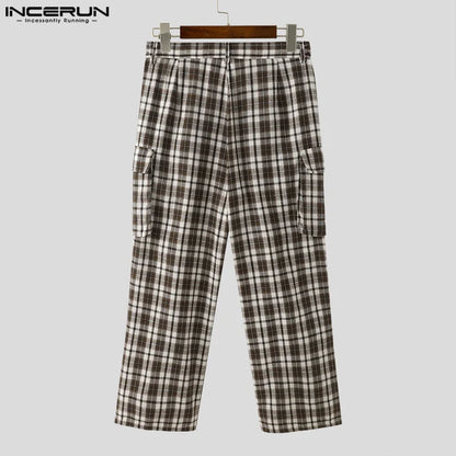 INCERUN 2024 Pantalon de style américain pour hommes, design de poche à carreaux, pantalon cargo long décontracté bien ajusté, vente chaude Pantalons S-5XL