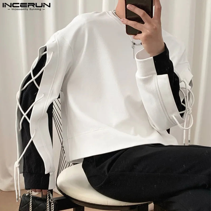 INCERUN Tops 2024 Style coréen Nouveaux hommes Noir et blanc Couleur contrastée Dentelle T-shirts Décontracté Streetwear Lâche O-cou Camiseta S-5XL