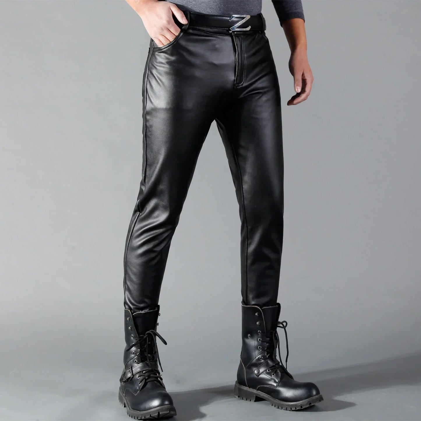 Pantalon en cuir pour homme coupe skinny élastique mode pantalon de motard en cuir PU pantalon de soirée et de danse mince