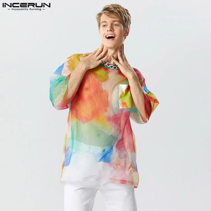 INCERUN Tops 2023 Style américain Nouveaux hommes colorés Tie Dye transparent maille T-shirts décontracté fête 3/4 manches mince Camiseta S-5XL